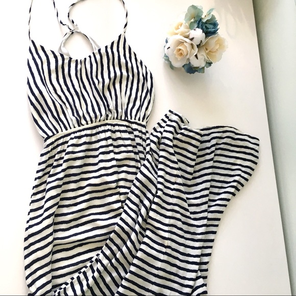 Forever 21 Dresses & Skirts - Forever 21 Striped Maxi Dress w/ Cut Out Open Back